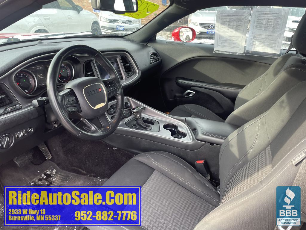 2019 Dodge Challenger Image 10