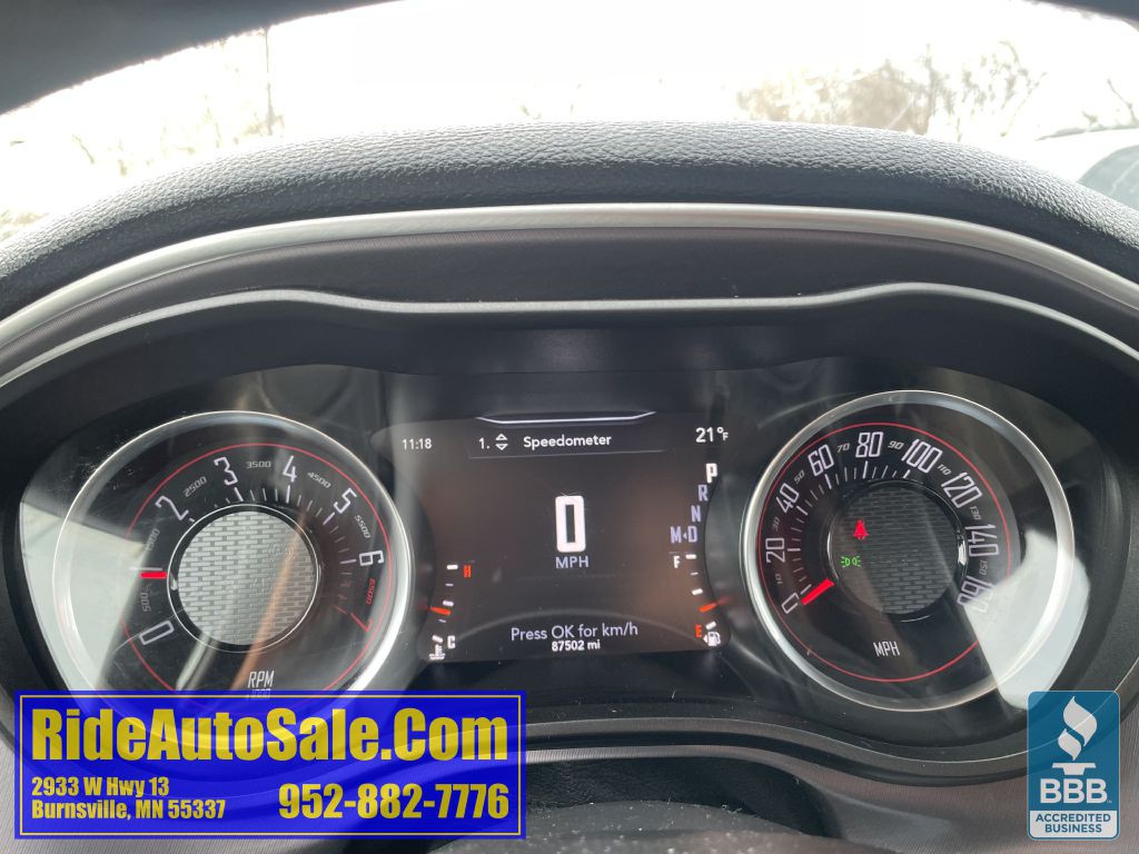 2019 Dodge Challenger Image 11