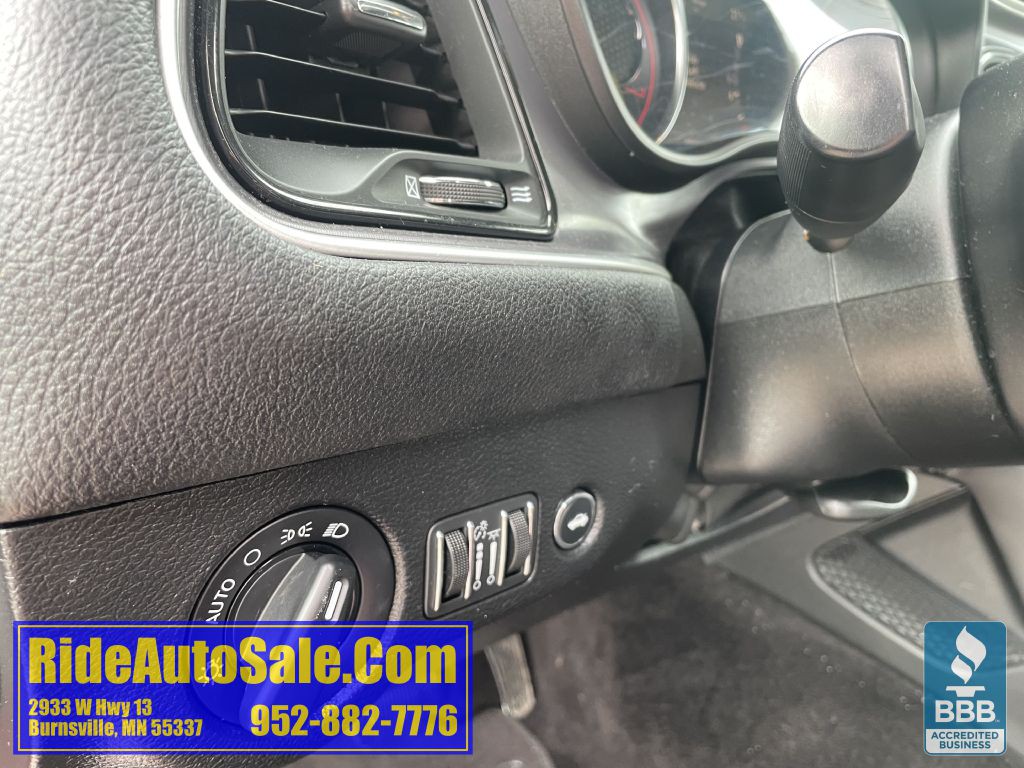 2019 Dodge Challenger Image 20