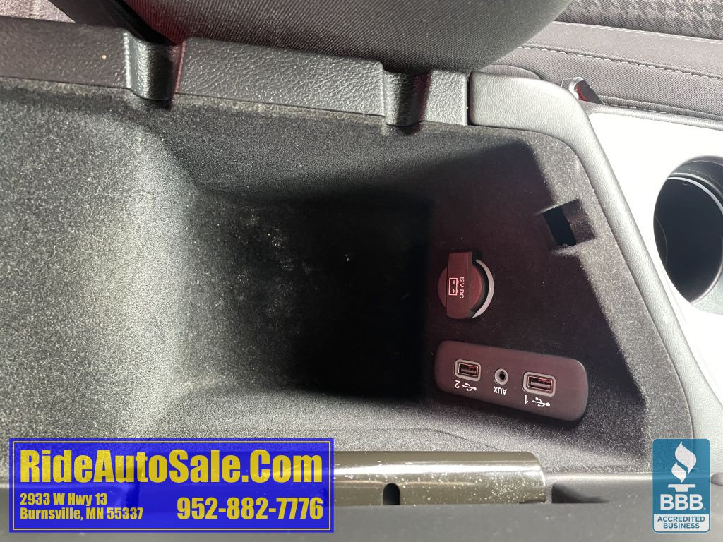 2019 Dodge Challenger Image 25