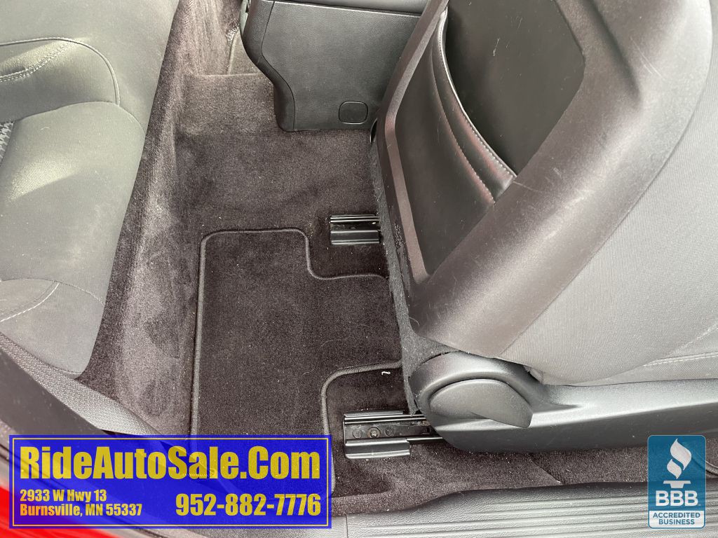 2019 Dodge Challenger Image 30