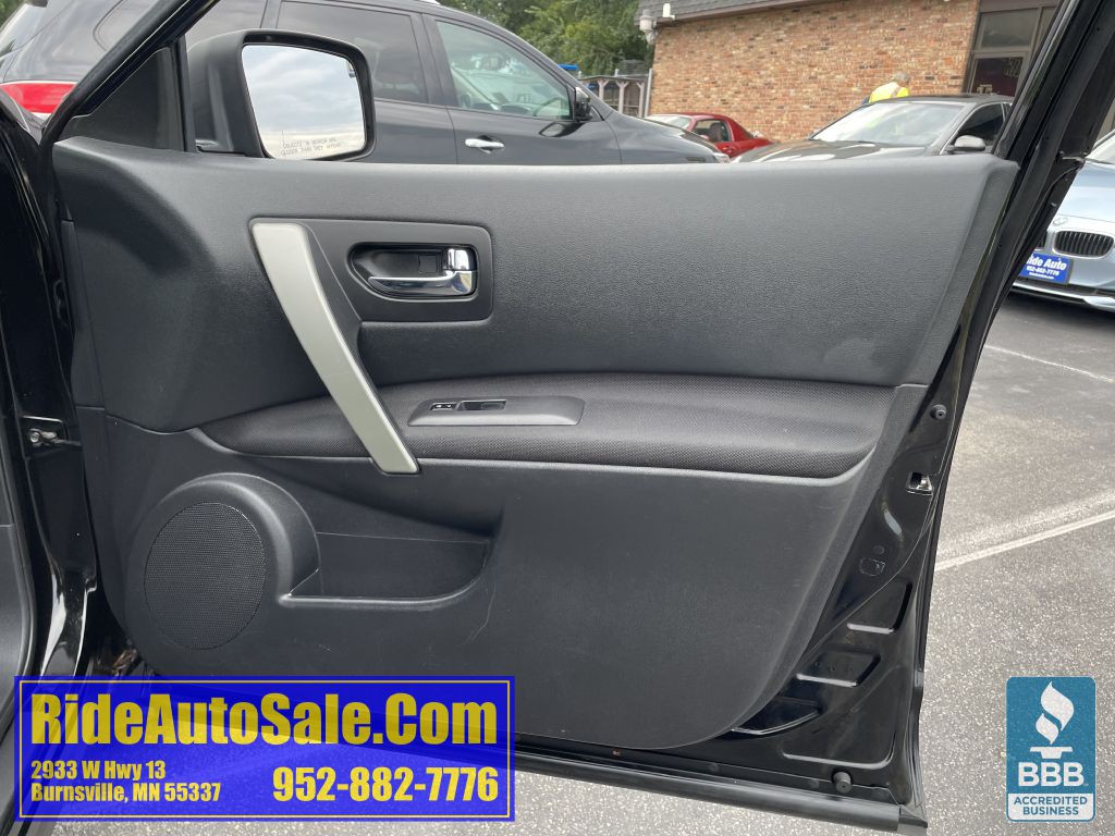 2013 Nissan Rogue Image 13