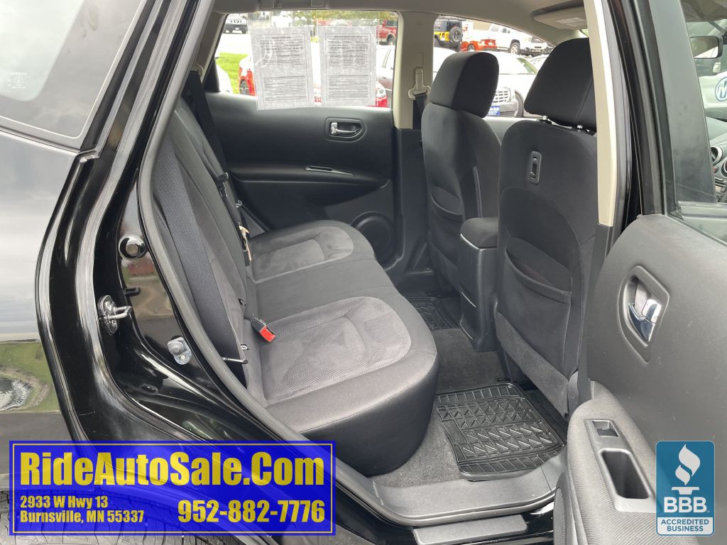 2013 Nissan Rogue Image 16