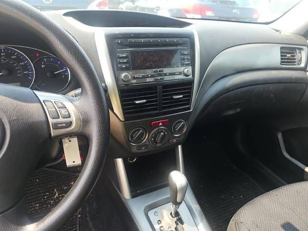 2012 Subaru Forester Image 8