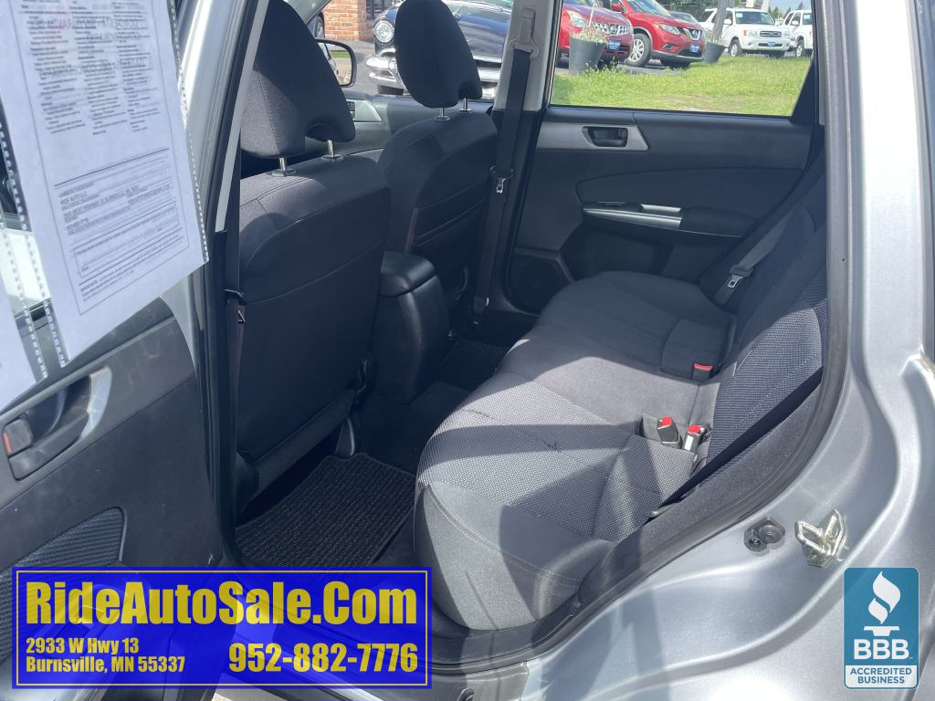 2012 Subaru Forester Image 12