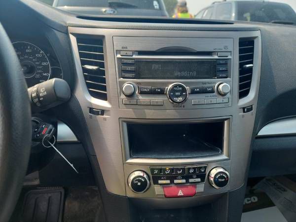 2012 Subaru Outback Image 9