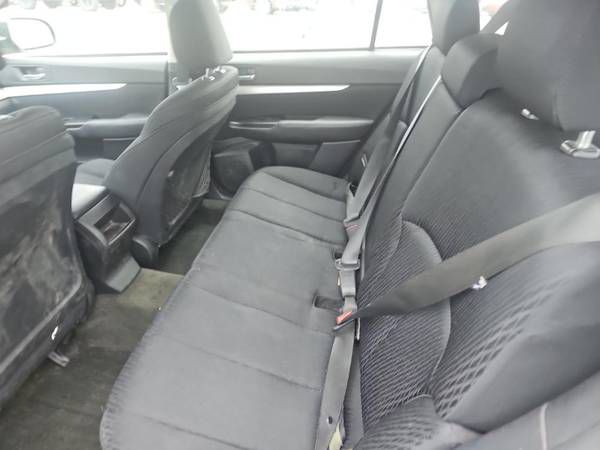 2012 Subaru Outback Image 10