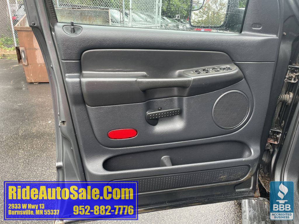 2004 Dodge Ram 2500 Image 9