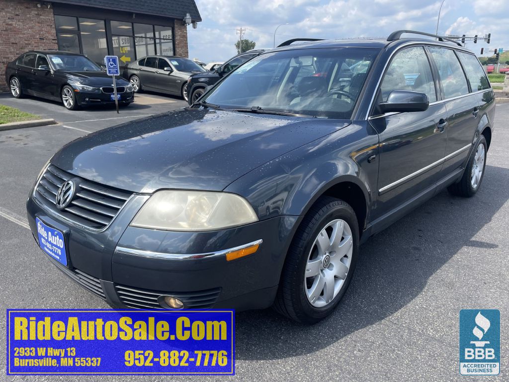 2003 Volkswagen Passat Image 1