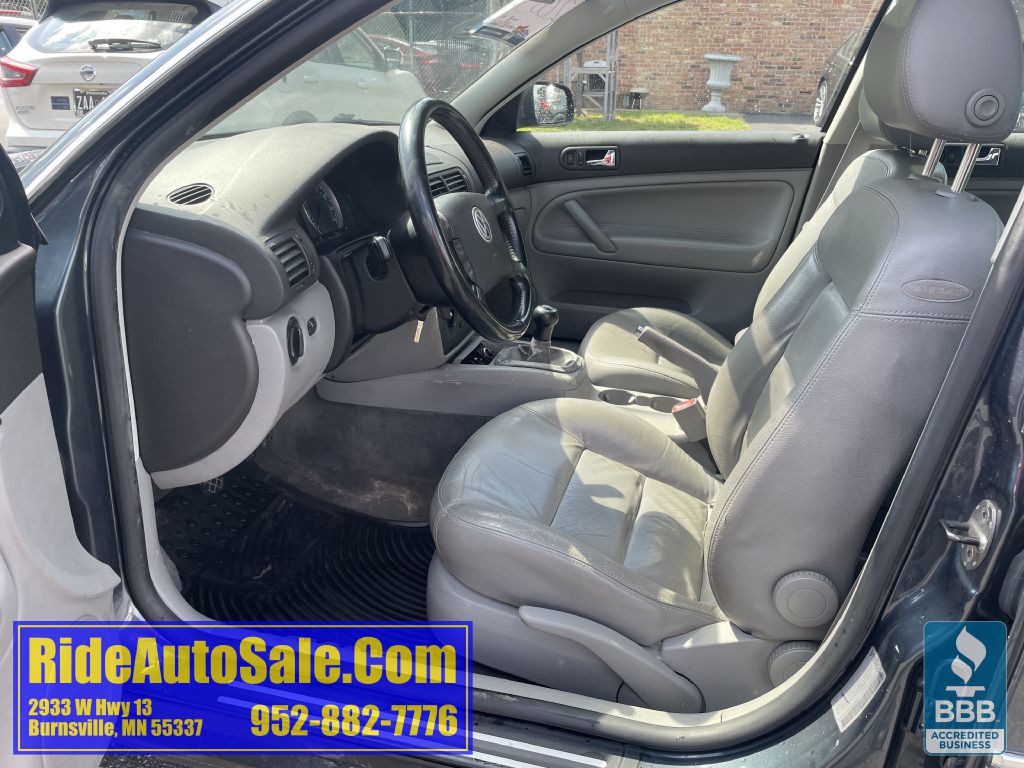 2003 Volkswagen Passat Image 10