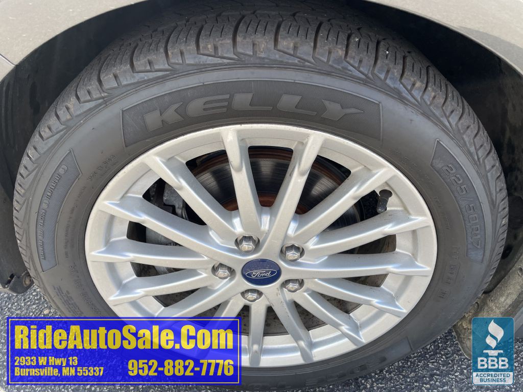 2015 Ford C-Max Image 22