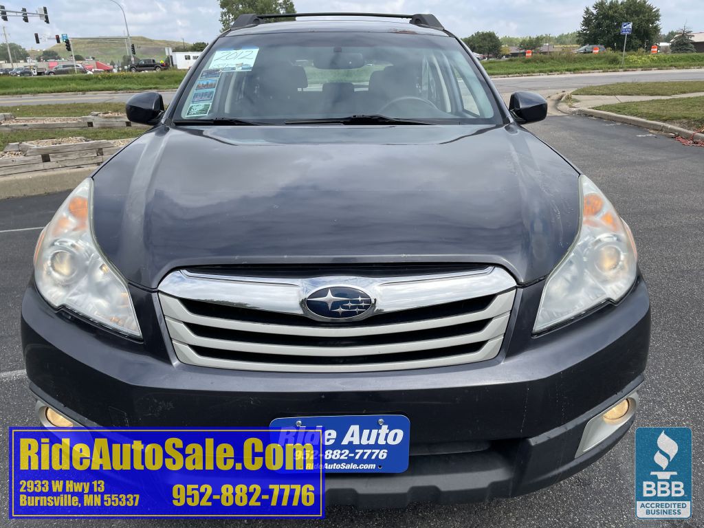 2012 Subaru Outback Image 2