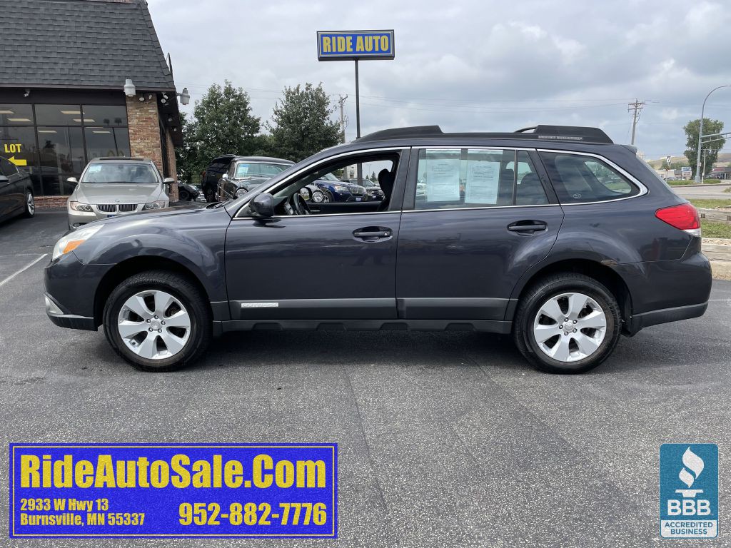 2012 Subaru Outback Image 8