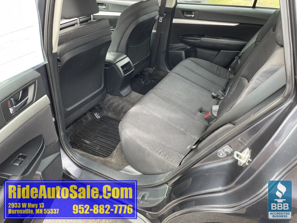 2012 Subaru Outback Image 12