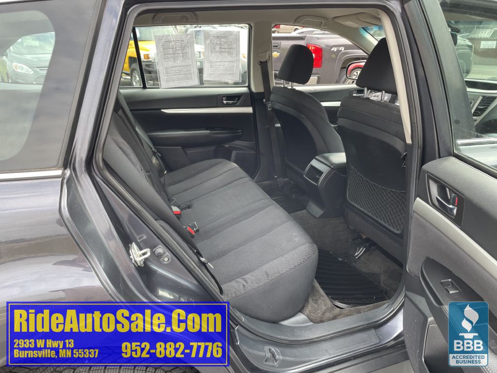 2012 Subaru Outback Image 16