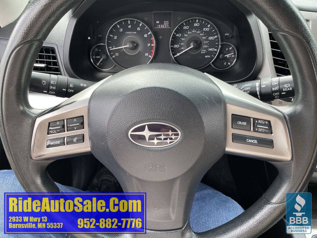 2012 Subaru Outback Image 17