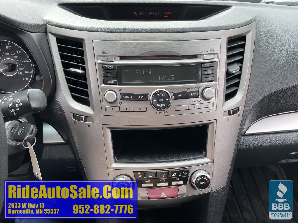 2012 Subaru Outback Image 18