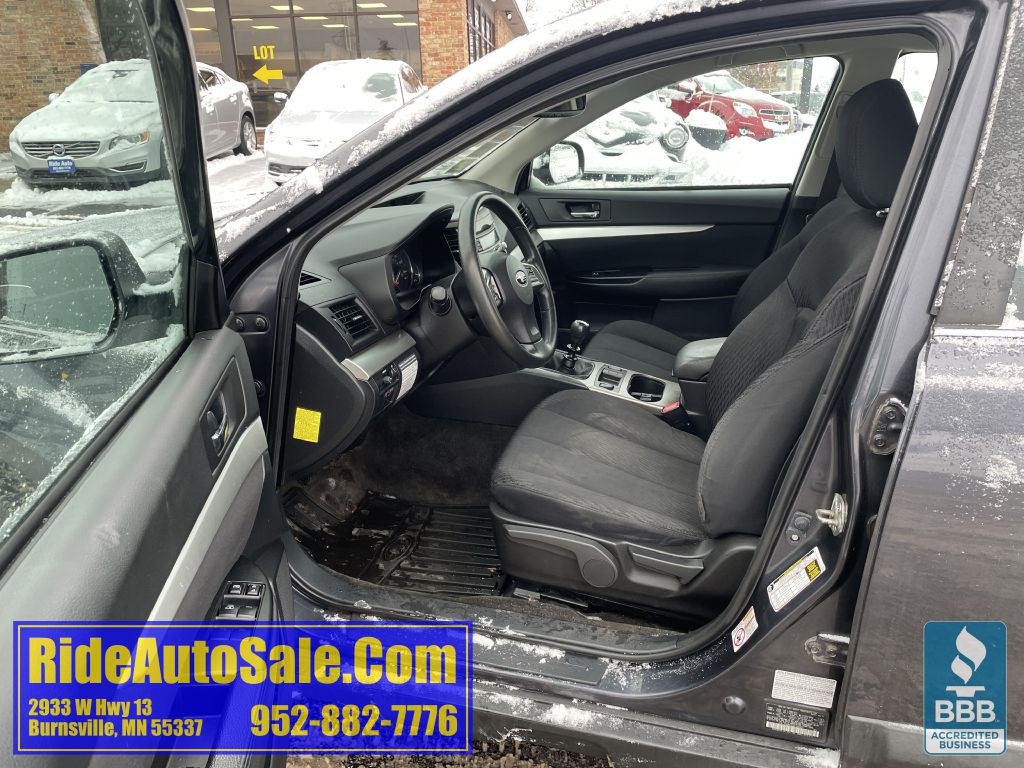 2012 Subaru Outback Image 10