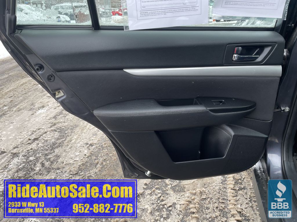 2012 Subaru Outback Image 11