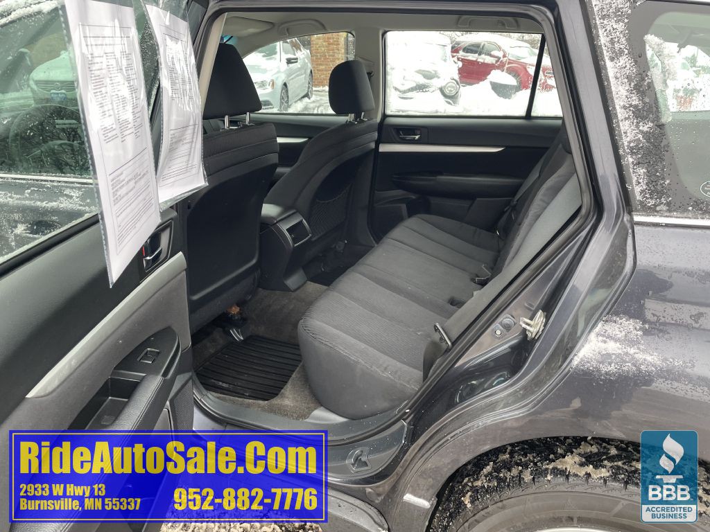 2012 Subaru Outback Image 12