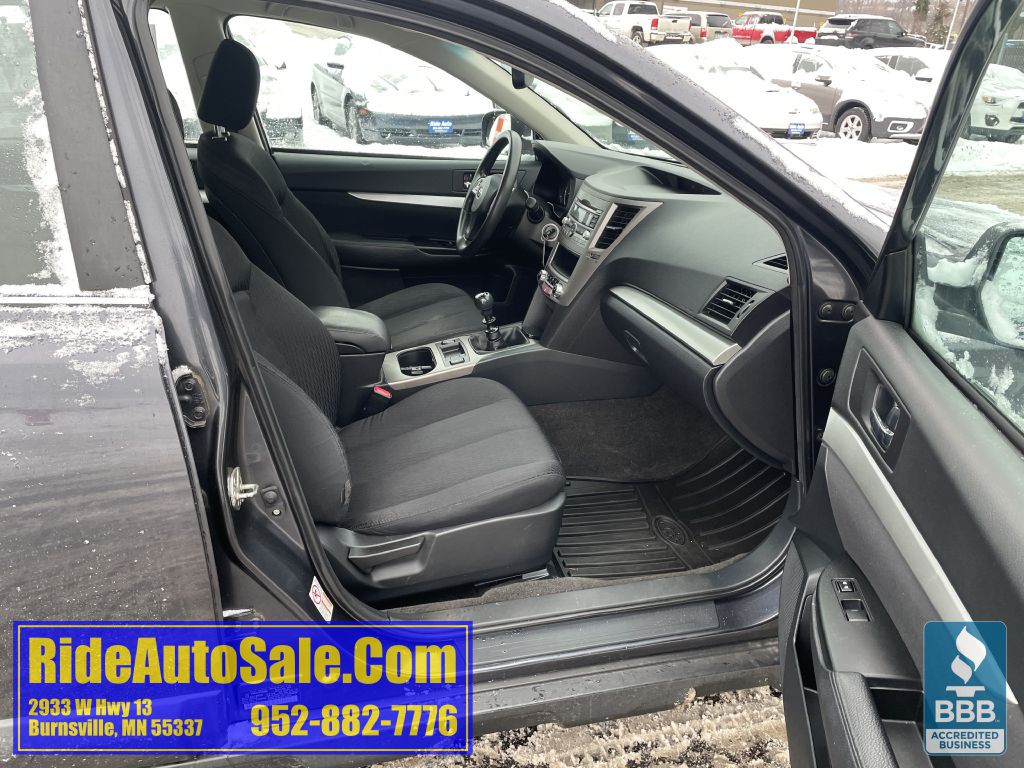2012 Subaru Outback Image 14