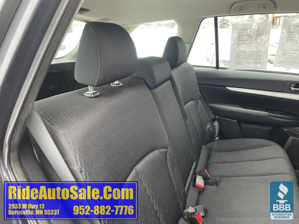 2012 Subaru Outback Image 31