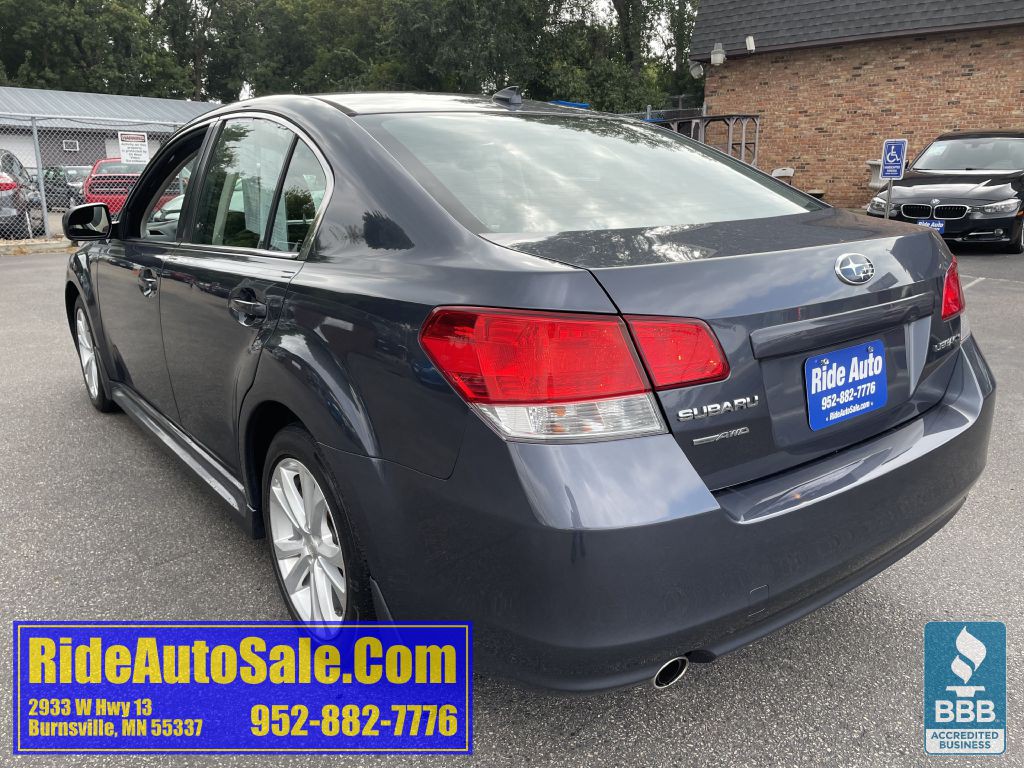 2014 Subaru Legacy Image 7