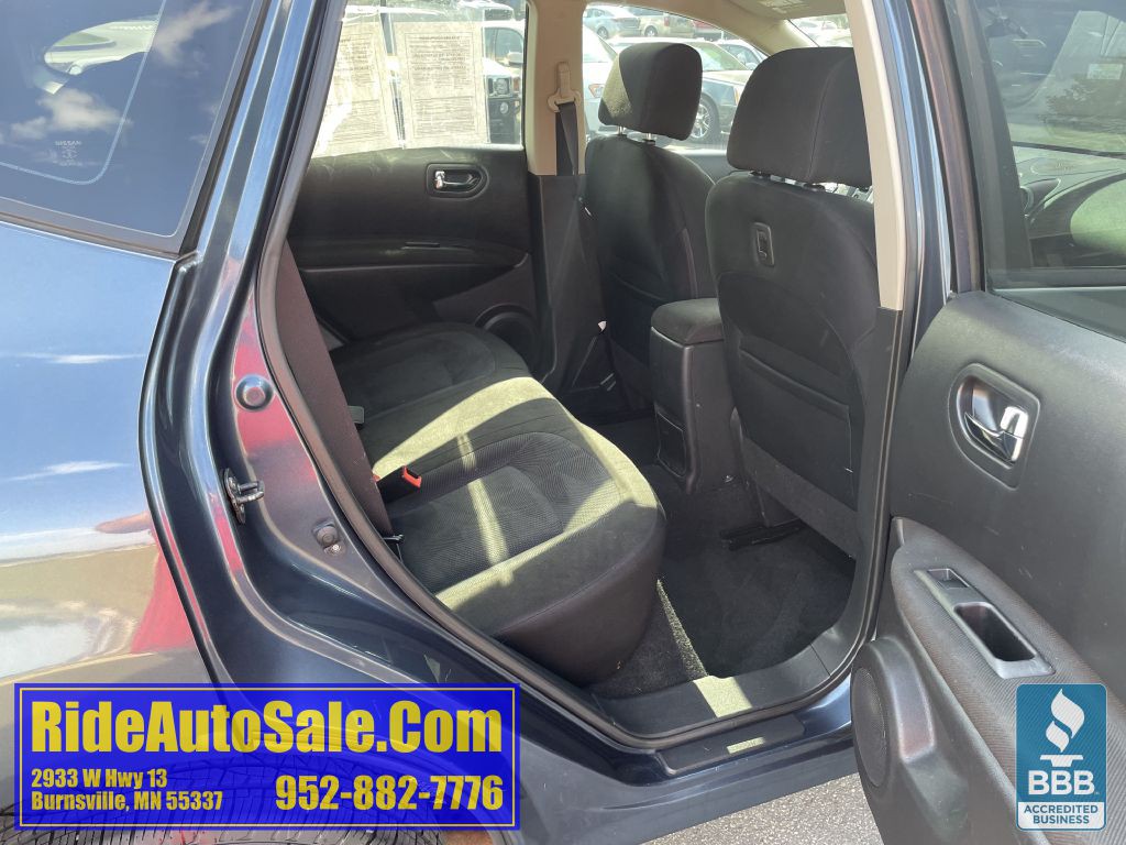 2014 Nissan Rogue Image 16