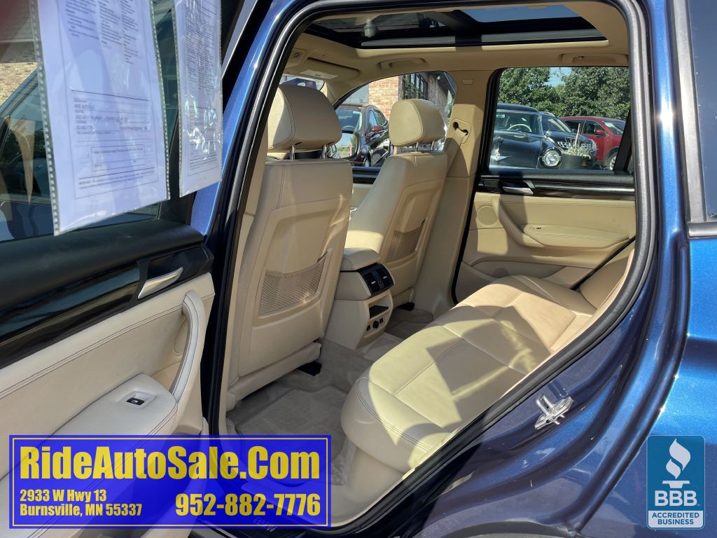 2011 BMW X3 Image 12