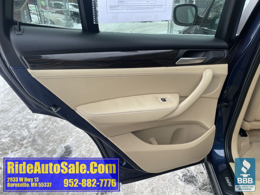 2011 BMW X3 Image 11