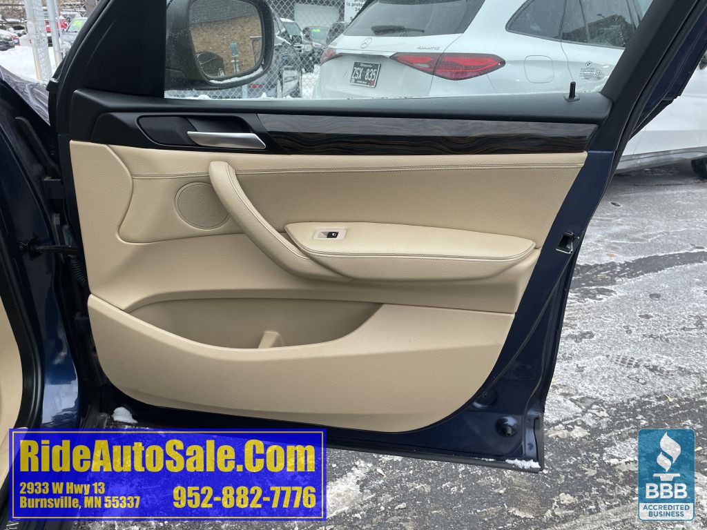 2011 BMW X3 Image 13