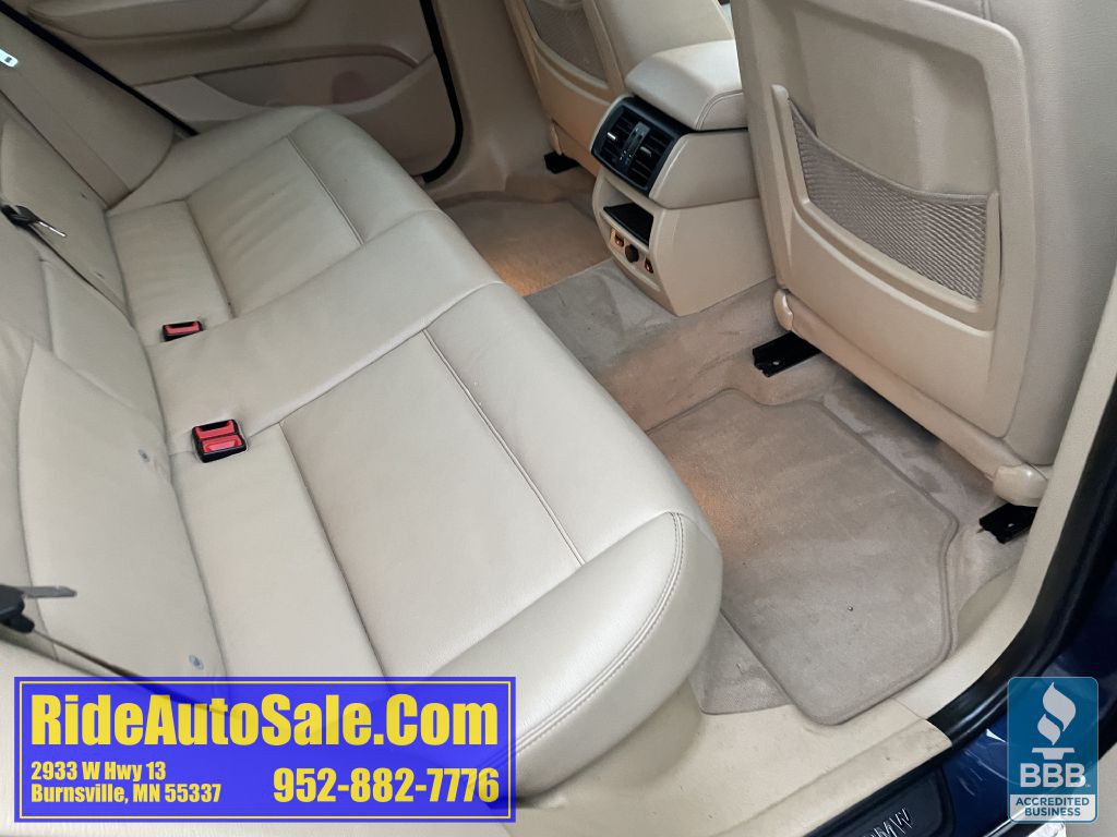 2011 BMW X3 Image 32