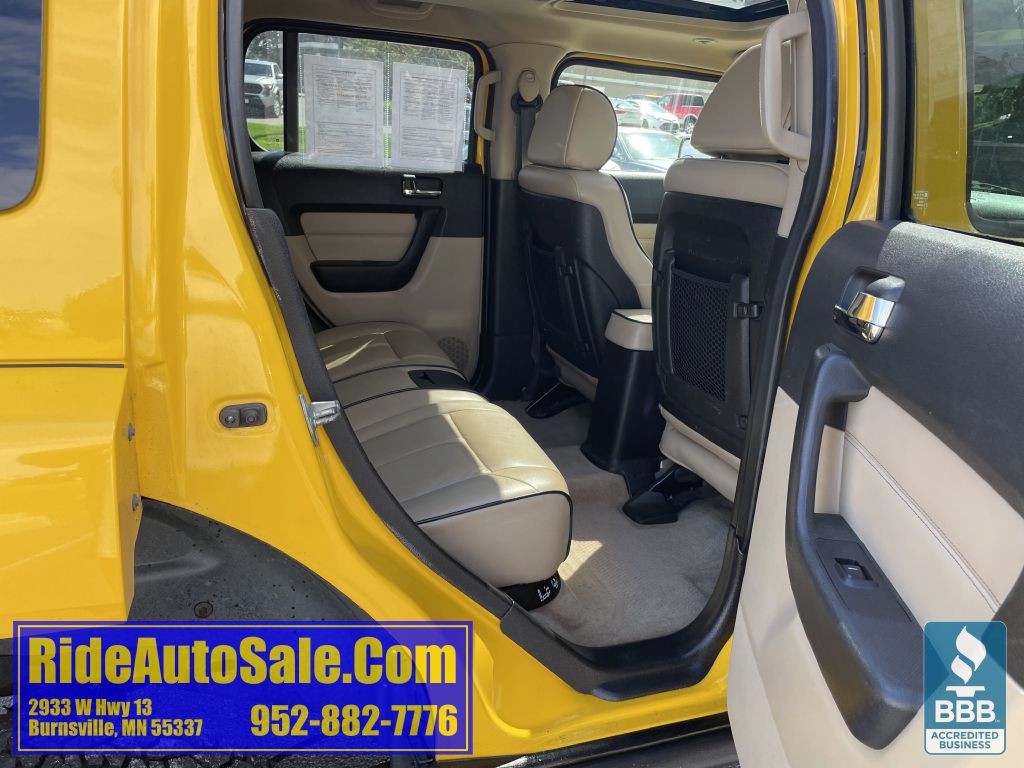 2007 HUMMER H3 Image 16