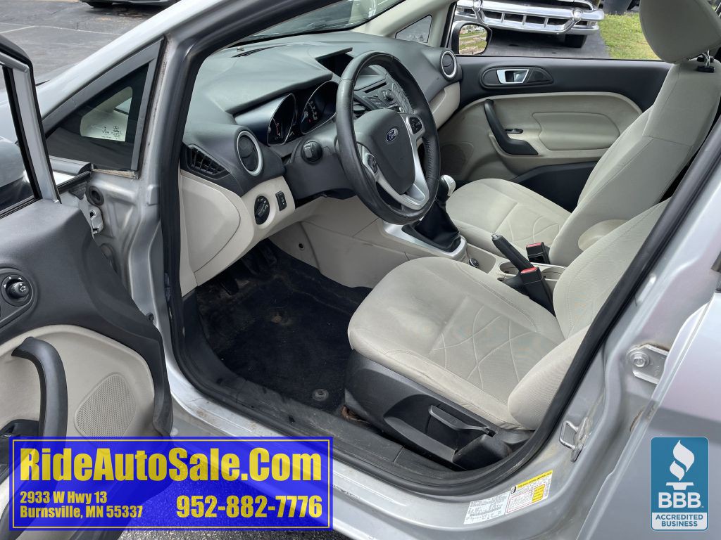 2014 Ford Fiesta Image 10