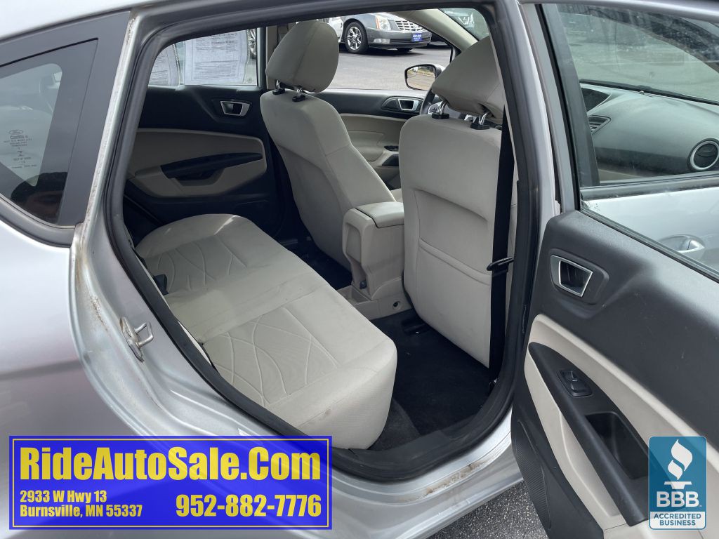 2014 Ford Fiesta Image 16