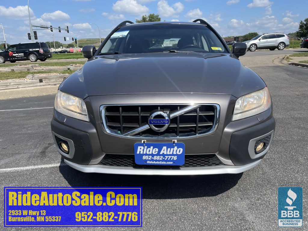 2011 Volvo XC70 Image 2