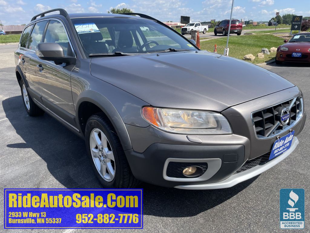 2011 Volvo XC70 Image 3