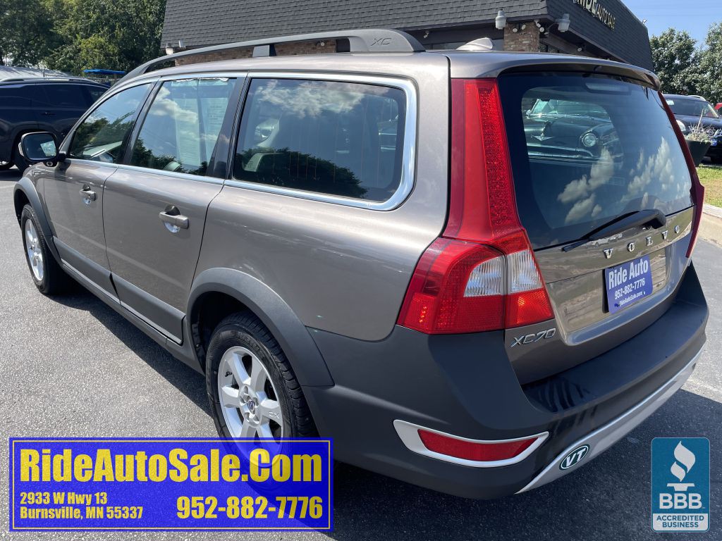 2011 Volvo XC70 Image 7