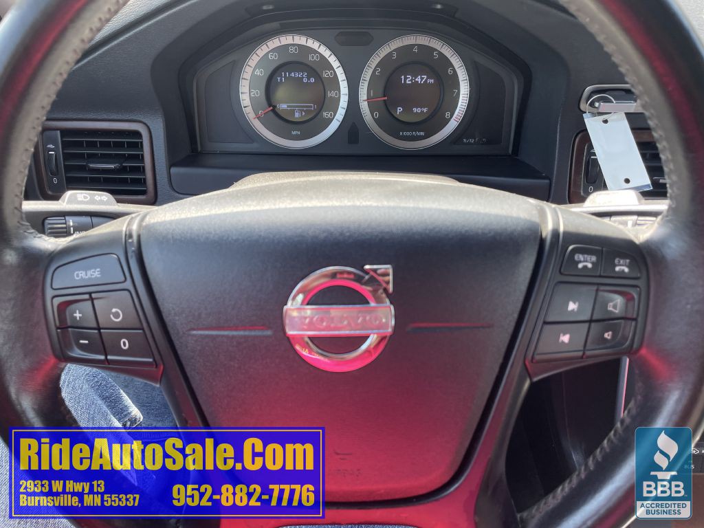 2011 Volvo XC70 Image 17