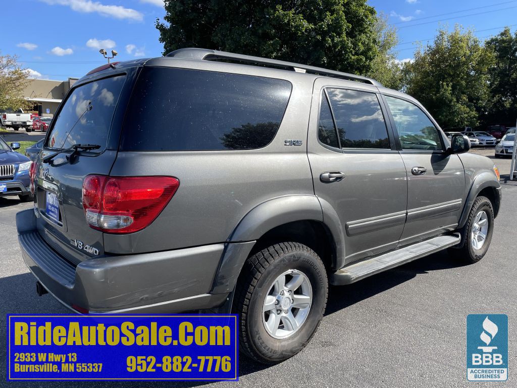 2005 Toyota Sequoia Image 5