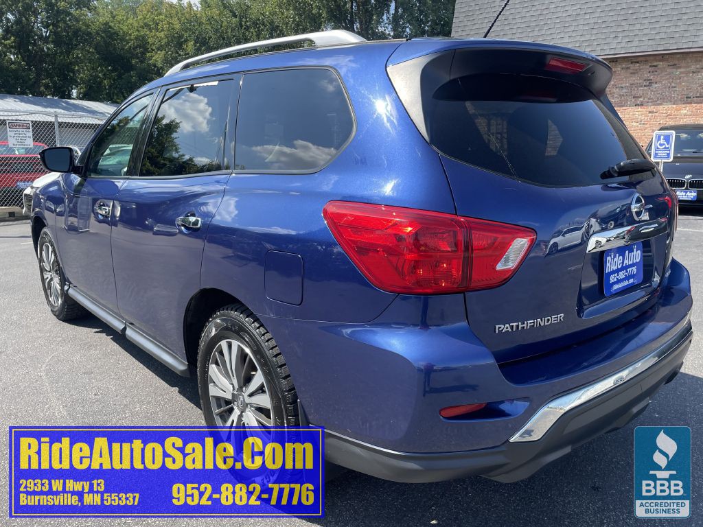 2017 Nissan Pathfinder Image 7