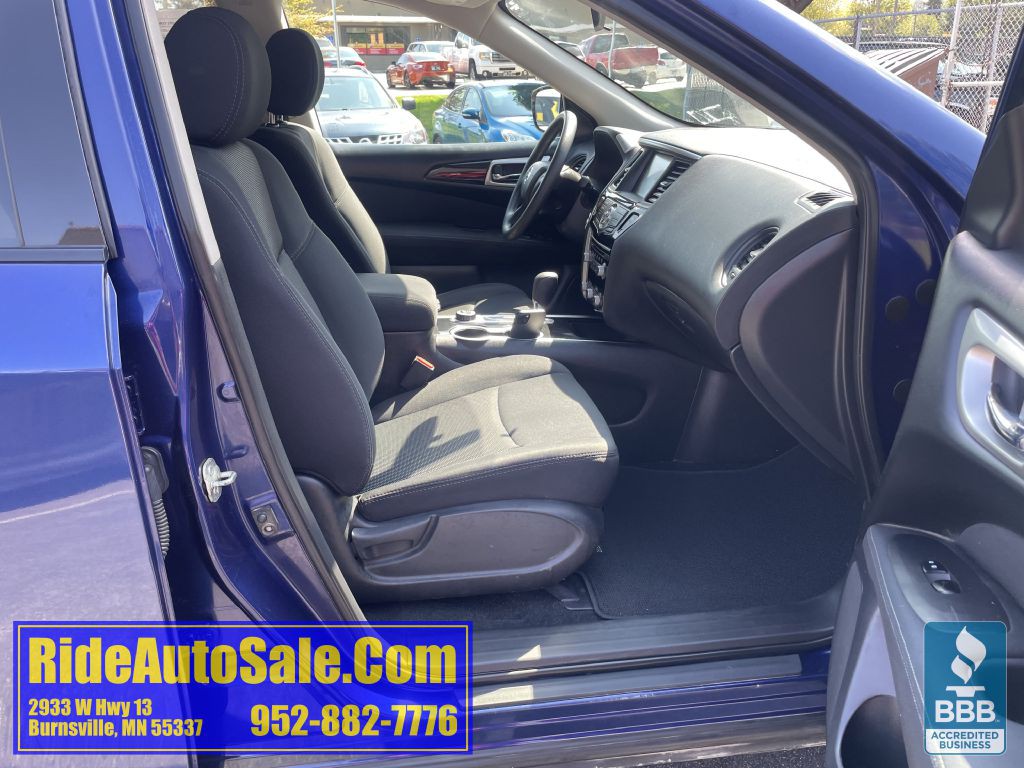 2017 Nissan Pathfinder Image 15