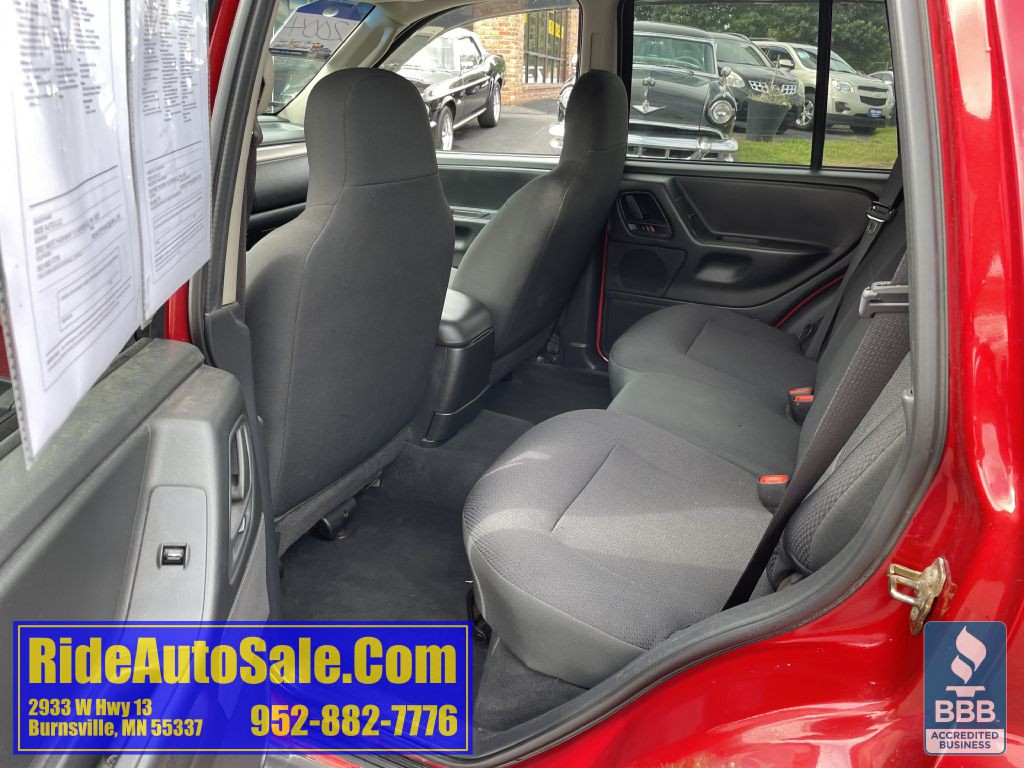 2004 Jeep Grand Cherokee Image 12