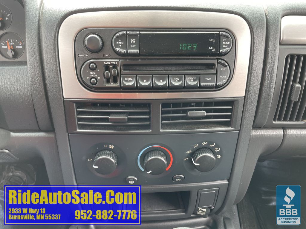 2004 Jeep Grand Cherokee Image 18