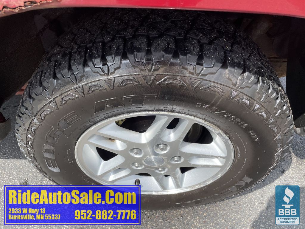 2004 Jeep Grand Cherokee Image 24