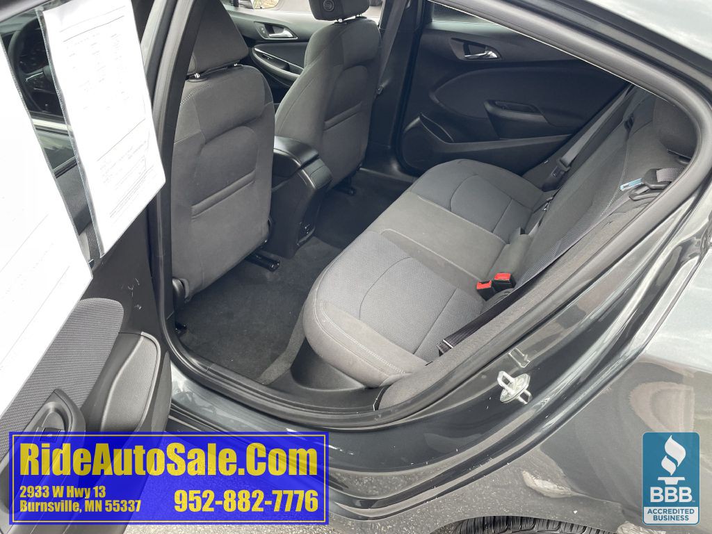 2017 Chevrolet Cruze Image 12