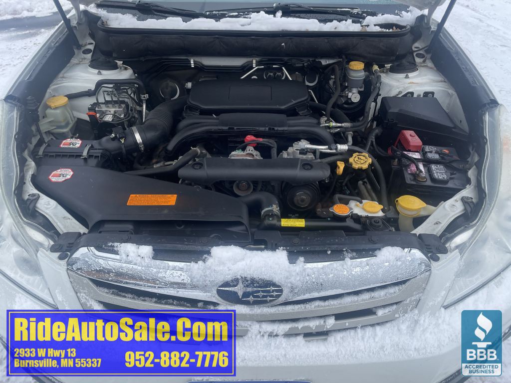 2011 Subaru Outback Image 22