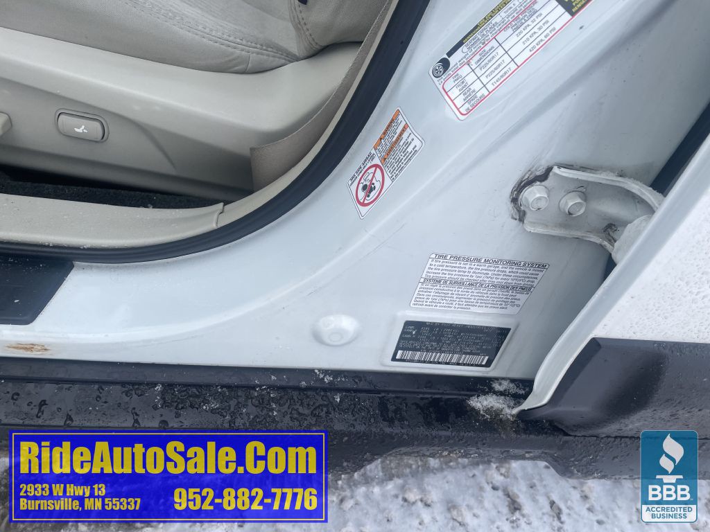 2011 Subaru Outback Image 25