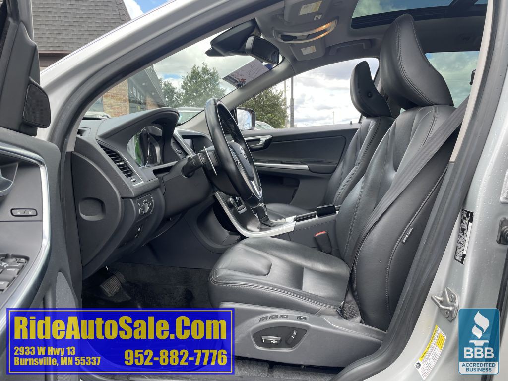 2015 Volvo XC60 Image 10