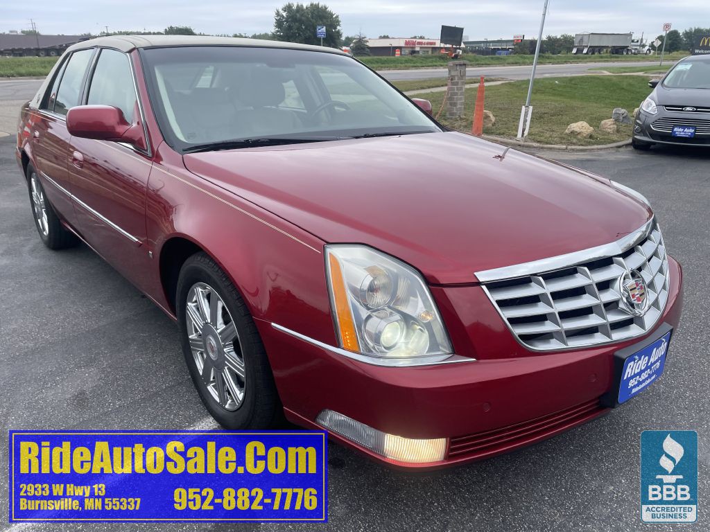 2008 Cadillac DTS Image 3